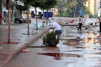 gezi-parki-eylemine-370-gozalti