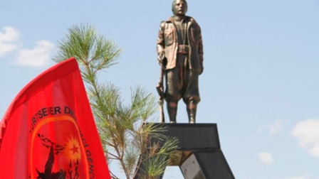 diyarbakir-da-mahsum-korkmaz-in-heykeli-dikildi-6384416 4967 o